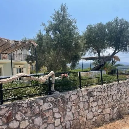 Casa Thalassa Near Villa *